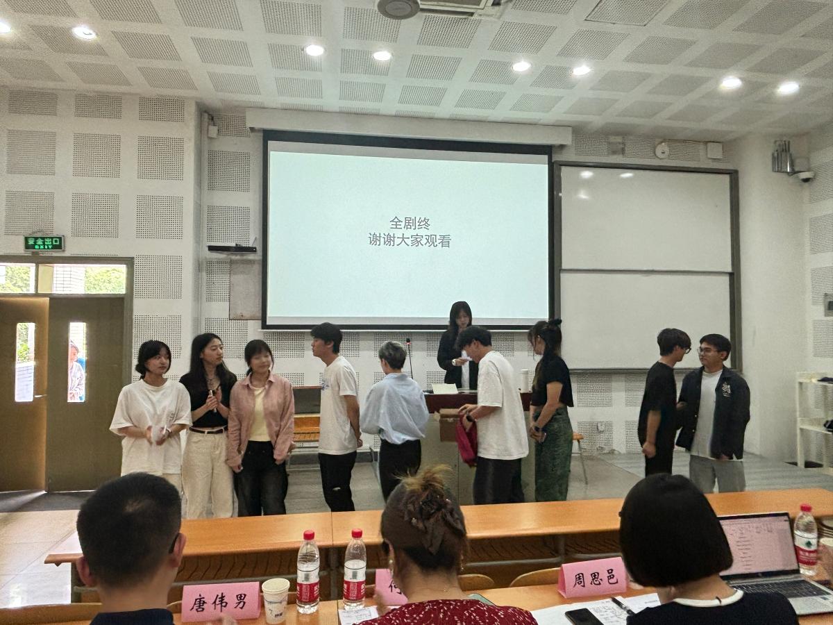 《12308，伴你同行走天下》剧照.JPG