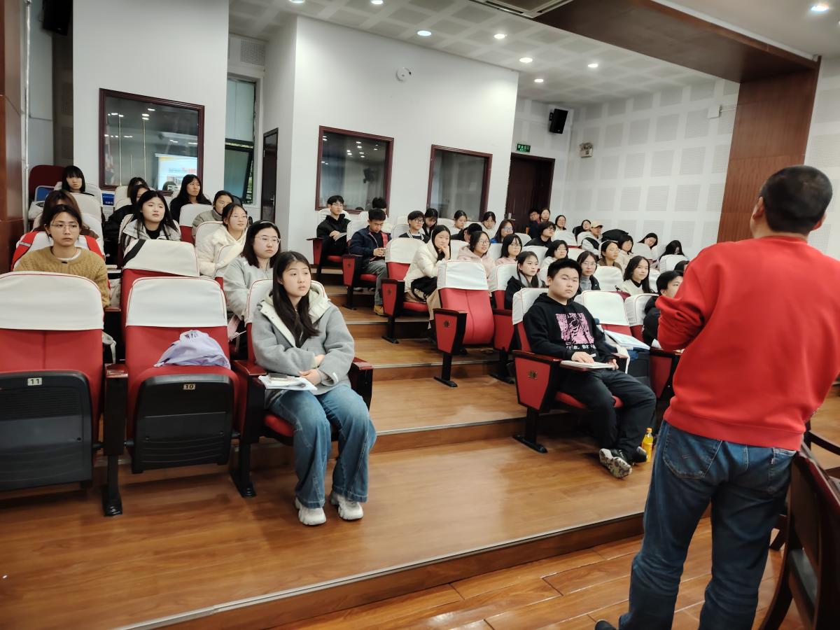 分享会现场.jpg